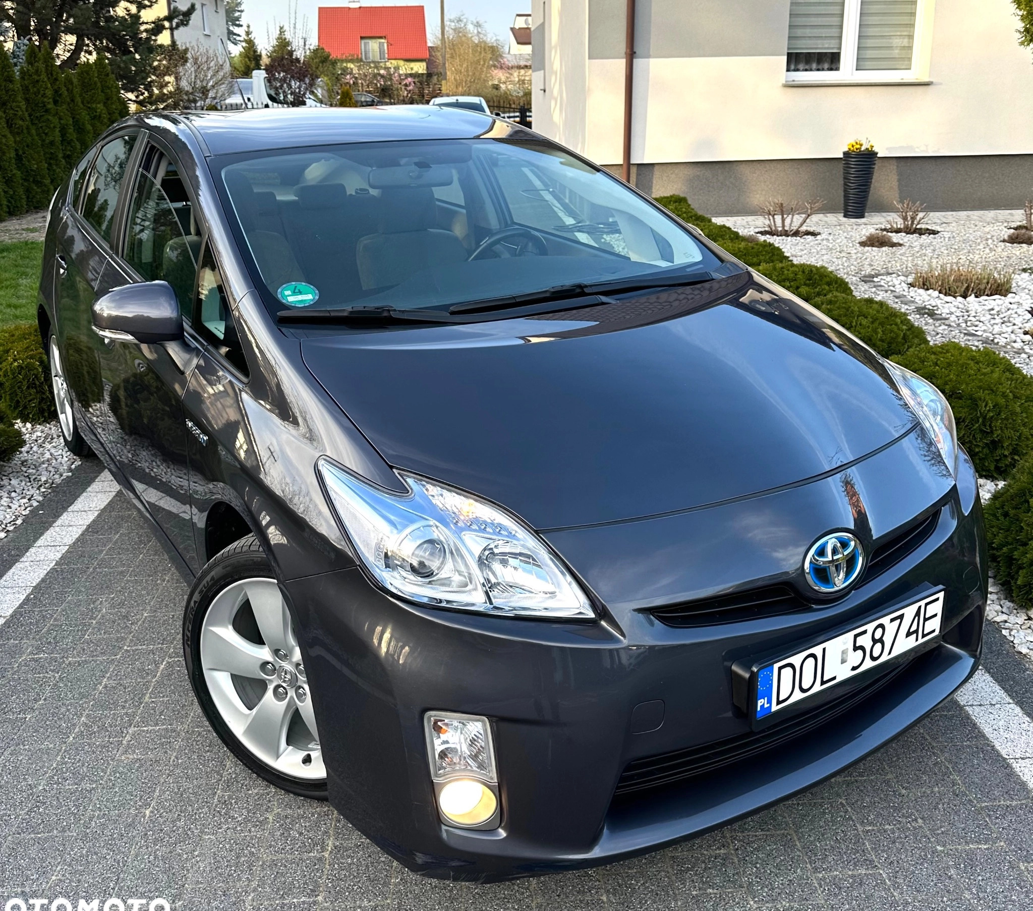 Toyota Prius cena 40900 przebieg: 185000, rok produkcji 2011 z Twardogóra małe 781